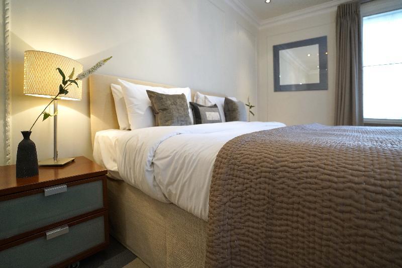 17 Hertford Street London Exterior photo